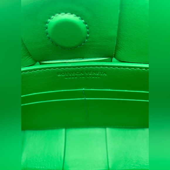 ❌❌SOLD! ❌❌NEW BOTTEGA VENETA CASSETTE GREEN LEATHER BAG PURSE AUTHENTIC! - Picture 14 of 16